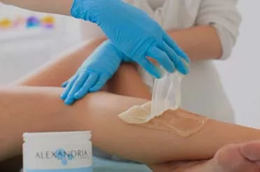 Alexandria sugar paste being applied
